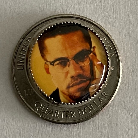 Malcolm X buttons (set of 2) - Picture 2 of 4